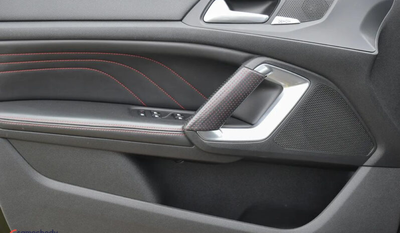 PEUGEOT 308  | FWD (przód) | Manualna | 205 KM | Czarny full