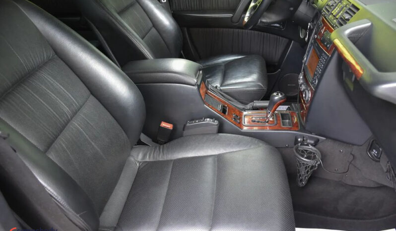 MERCEDES-BENZ G | 4×4 (stały) | Automatyczna | 388 KM | Czarny full