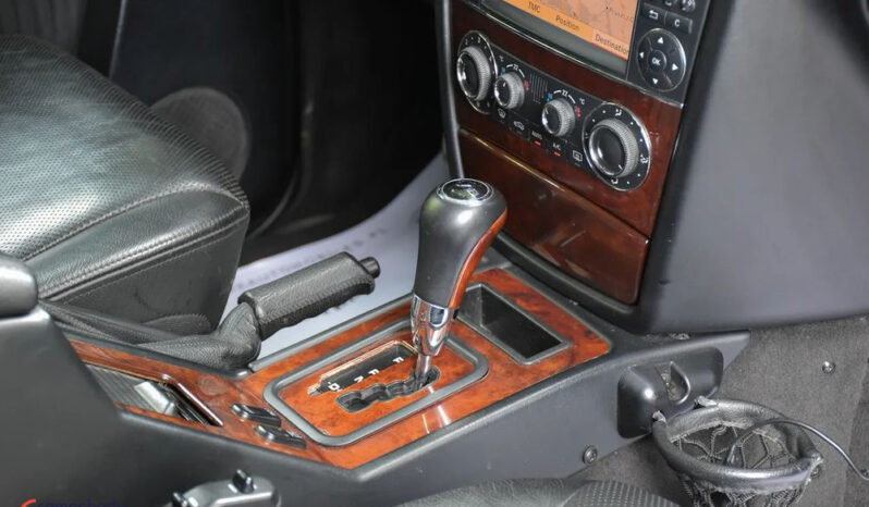 MERCEDES-BENZ G | 4×4 (stały) | Automatyczna | 388 KM | Czarny full
