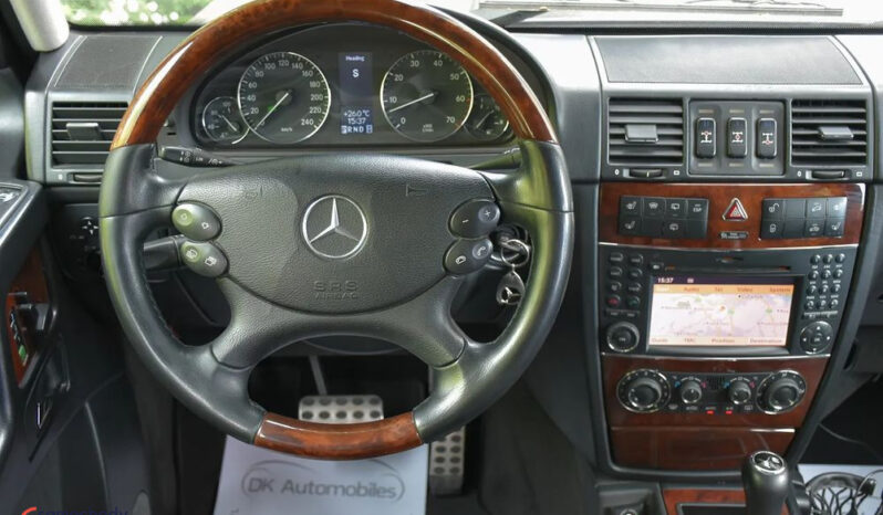 MERCEDES-BENZ G | 4×4 (stały) | Automatyczna | 388 KM | Czarny full