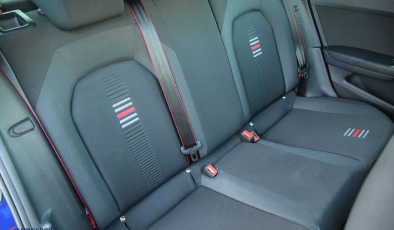 SEAT Arona  | FWD (przód) | Manualna | 150 KM | Niebieski full