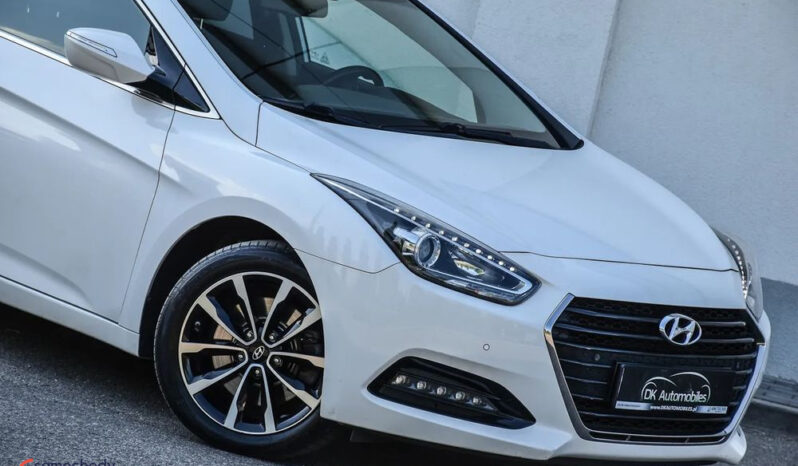 HYUNDAI i40  | FWD (przód) | Manualna | 116 KM | Biały full