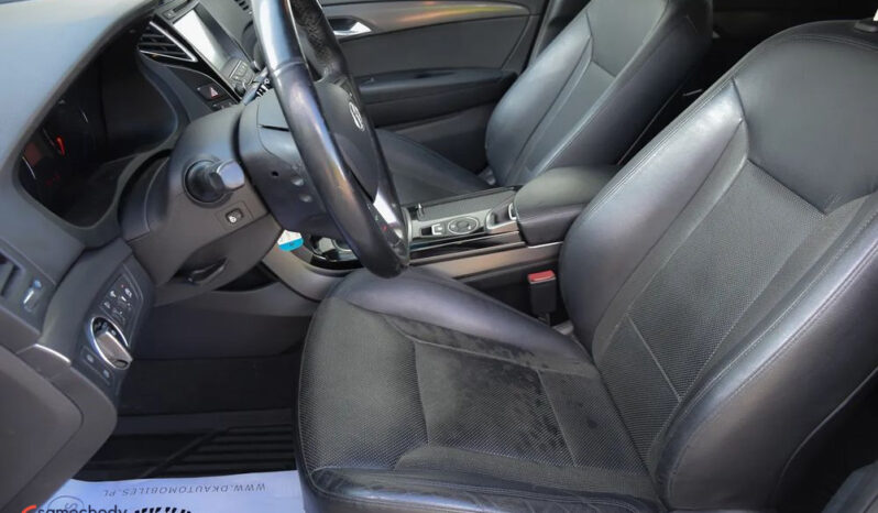 HYUNDAI i40  | FWD (przód) | Manualna | 116 KM | Biały full