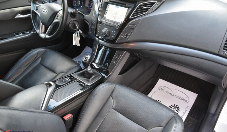 HYUNDAI i40  | FWD (przód) | Manualna | 116 KM | Biały full
