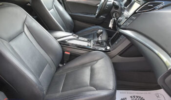 HYUNDAI i40  | FWD (przód) | Manualna | 116 KM | Biały full