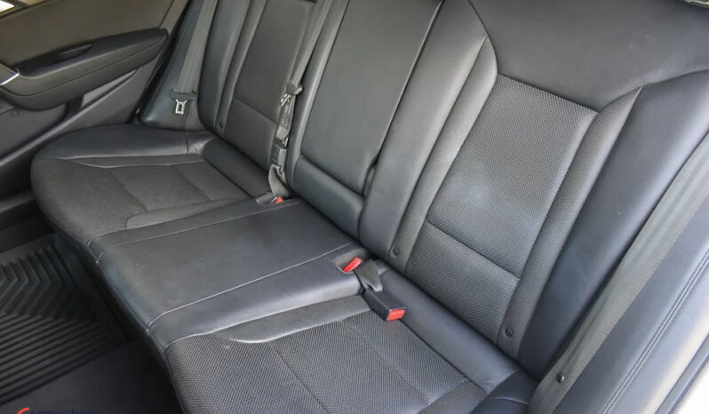 HYUNDAI i40  | FWD (przód) | Manualna | 116 KM | Biały full