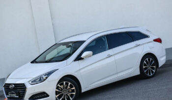 HYUNDAI i40  | FWD (przód) | Manualna | 116 KM | Biały full