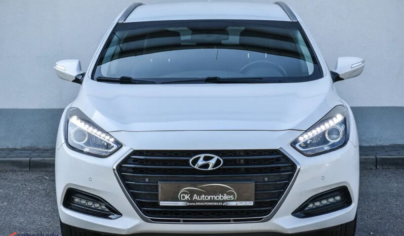HYUNDAI i40  | FWD (przód) | Manualna | 116 KM | Biały full