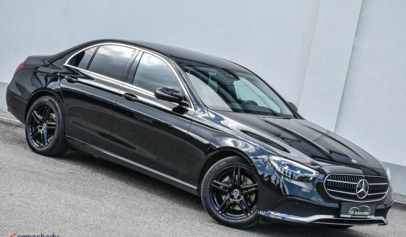 MERCEDES-BENZ Klasa E | 4×4 (stały) | Automatyczna | 195 KM | Czarny full