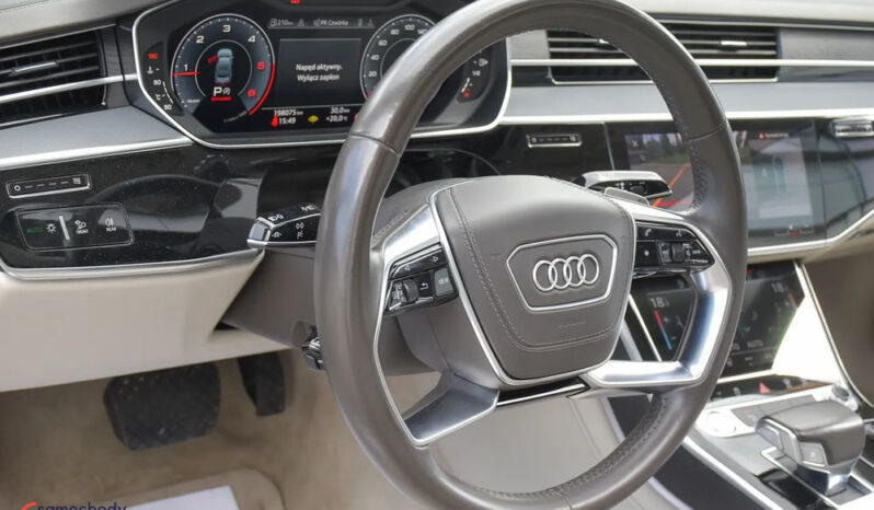 AUDI A8  | 4×4 (stały) | Automatyczna | 286 KM | Czarny full