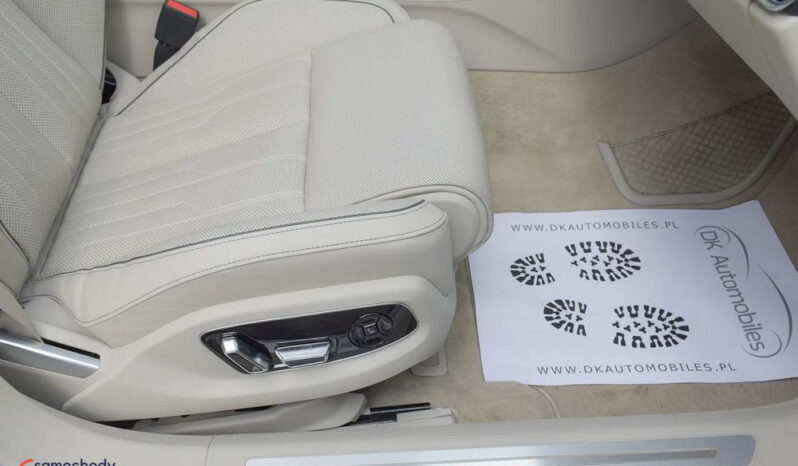 AUDI A8  | 4×4 (stały) | Automatyczna | 286 KM | Czarny full