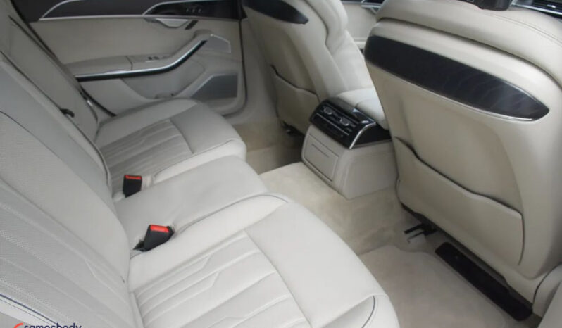 AUDI A8  | 4×4 (stały) | Automatyczna | 286 KM | Czarny full