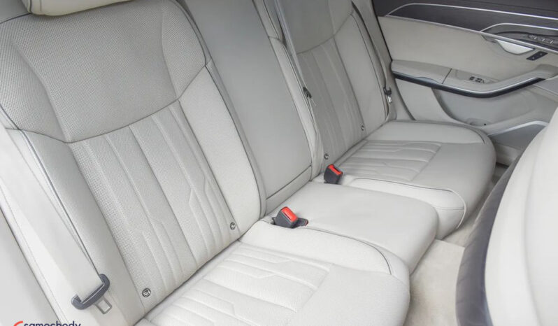 AUDI A8  | 4×4 (stały) | Automatyczna | 286 KM | Czarny full