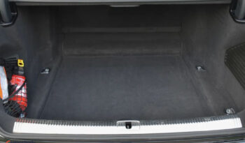 AUDI A8  | 4×4 (stały) | Automatyczna | 286 KM | Czarny full