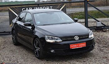Volkswagen Jetta | FWD (przód) | Automatyczna | 105 KM | Czarny full