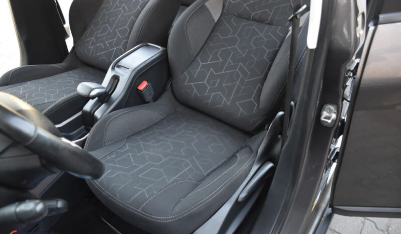 PEUGEOT 2008  | FWD (przód) | Manualna | 99 KM | Szary full