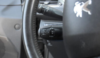 PEUGEOT 2008  | FWD (przód) | Manualna | 99 KM | Szary full