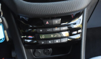 PEUGEOT 2008  | FWD (przód) | Manualna | 99 KM | Szary full