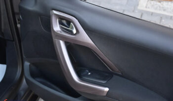 PEUGEOT 2008  | FWD (przód) | Manualna | 99 KM | Szary full