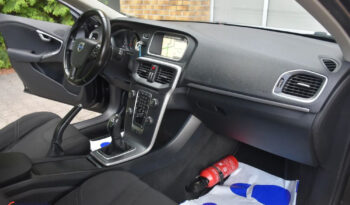 VOLVO V40  | FWD (przód) | Manualna | 150 KM | Czarny full
