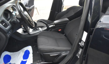 VOLVO V40  | FWD (przód) | Manualna | 150 KM | Czarny full