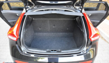 VOLVO V40  | FWD (przód) | Manualna | 150 KM | Czarny full