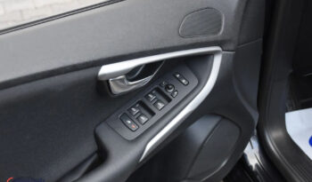 VOLVO V40  | FWD (przód) | Manualna | 150 KM | Czarny full