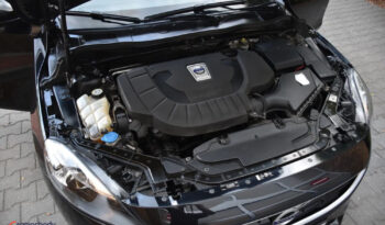 VOLVO V40  | FWD (przód) | Manualna | 150 KM | Czarny full