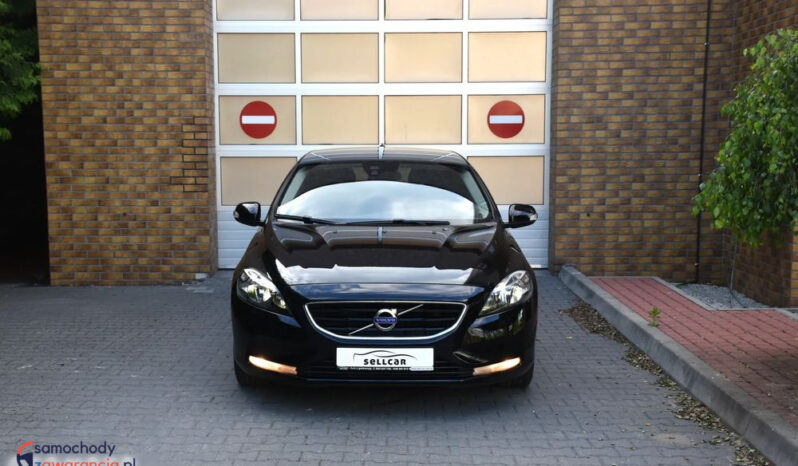 VOLVO V40  | FWD (przód) | Manualna | 150 KM | Czarny full