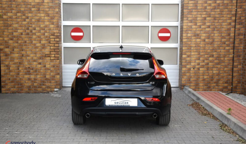 VOLVO V40  | FWD (przód) | Manualna | 150 KM | Czarny full