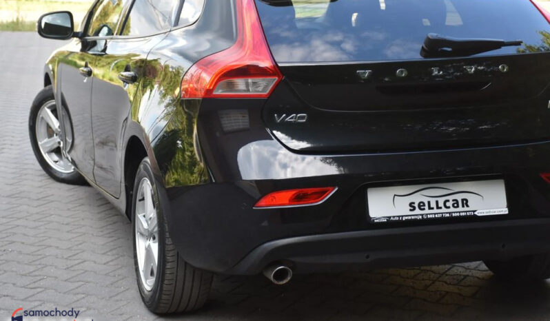 VOLVO V40  | FWD (przód) | Manualna | 150 KM | Czarny full