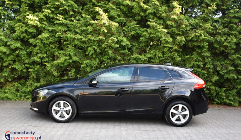 VOLVO V40  | FWD (przód) | Manualna | 150 KM | Czarny full
