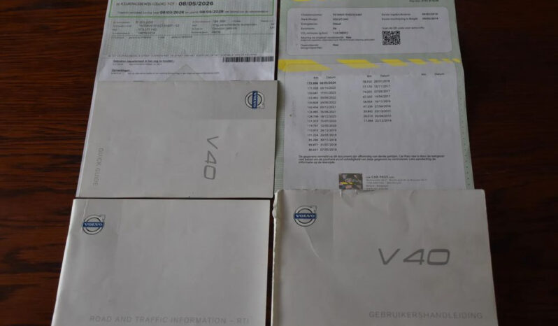 VOLVO V40  | FWD (przód) | Manualna | 150 KM | Czarny full