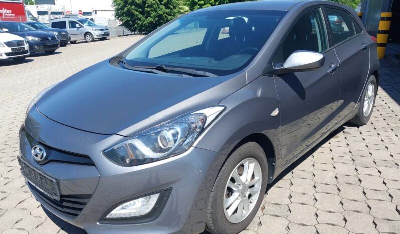 Hyundai I30  | 2015 | 99 Km | 1400Cm3 | Szary