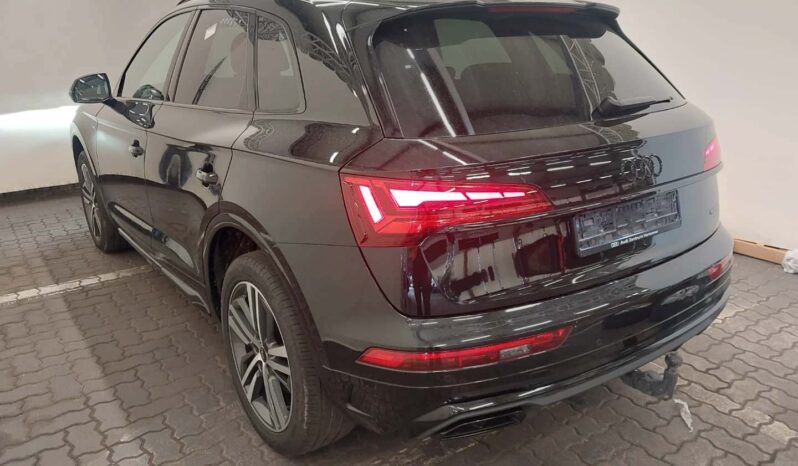 AUDI Q5  | 2023 | 204 KM | 1968cm3 | Czarny full