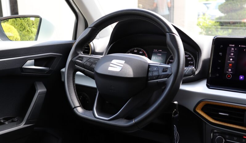 SEAT Arona  | 2021 | 95 KM | 999cm3 | Biały full