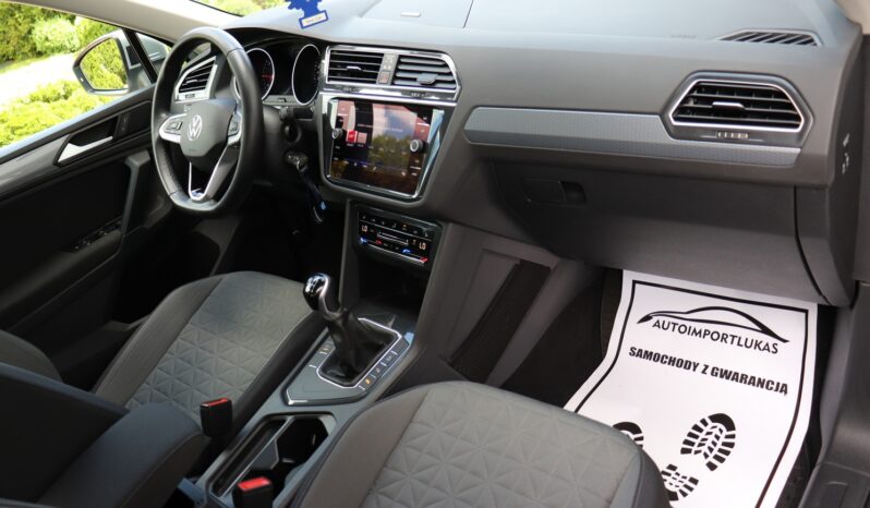 VOLKSWAGEN Tiguan  | 2021 | 150 KM | 1968cm3 | Srebrny full