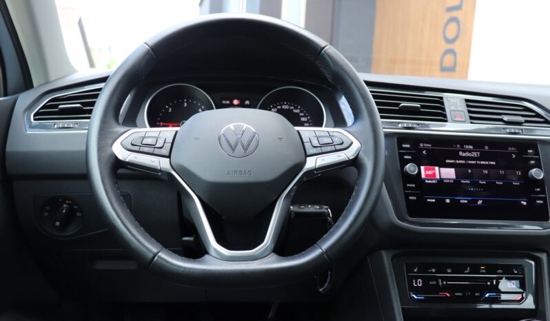 VOLKSWAGEN Tiguan  | 2021 | 150 KM | 1968cm3 | Srebrny full