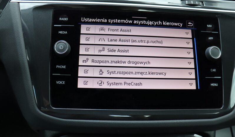 VOLKSWAGEN Tiguan  | 2021 | 150 KM | 1968cm3 | Srebrny full