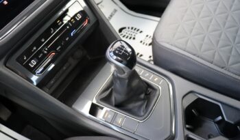 VOLKSWAGEN Tiguan  | 2021 | 150 KM | 1968cm3 | Srebrny full