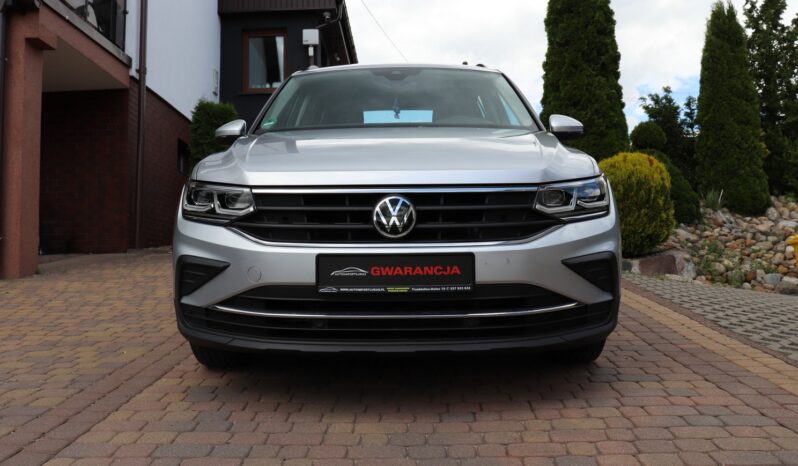 VOLKSWAGEN Tiguan  | 2021 | 150 KM | 1968cm3 | Srebrny full