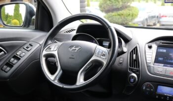 HYUNDAI ix35  | 2015 | 115 KM | 1685cm3 | Czarny full