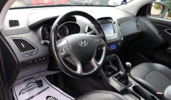 HYUNDAI ix35  | 2015 | 115 KM | 1685cm3 | Czarny full