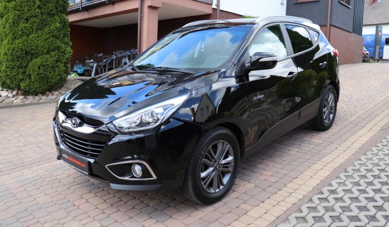HYUNDAI ix35  | 2015 | 115 KM | 1685cm3 | Czarny full
