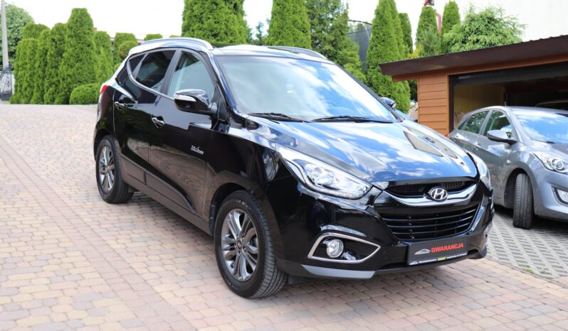 HYUNDAI ix35  | 2015 | 115 KM | 1685cm3 | Czarny full