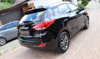 HYUNDAI ix35  | 2015 | 115 KM | 1685cm3 | Czarny full