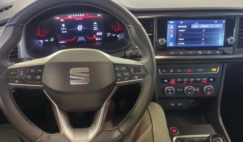 SEAT Ateca  | 2023 | 150 KM | 1500cm3 | Srebrny full