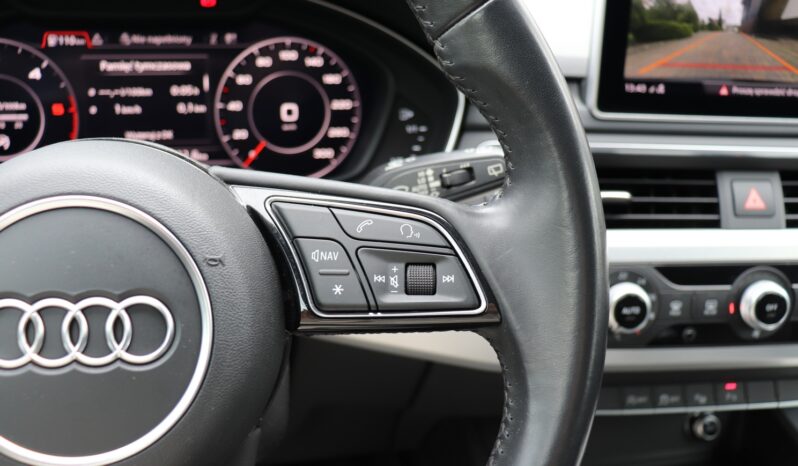 AUDI A4 Avant | 2017 | 150 KM | 1968cm3 | Biały full
