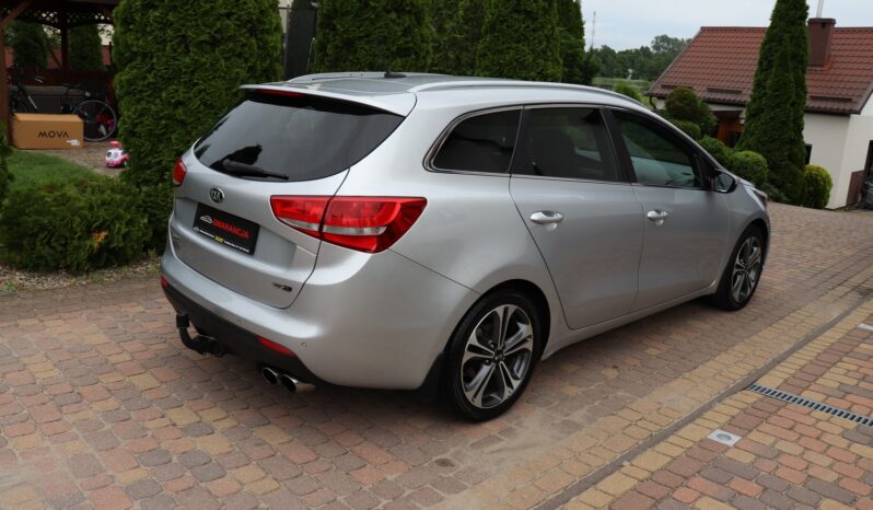 KIA Ceed  | 2015 | 136 KM | 1582cm3 | Srebrny full