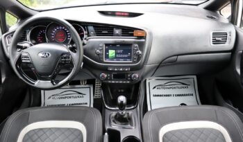 KIA Ceed  | 2015 | 136 KM | 1582cm3 | Srebrny full